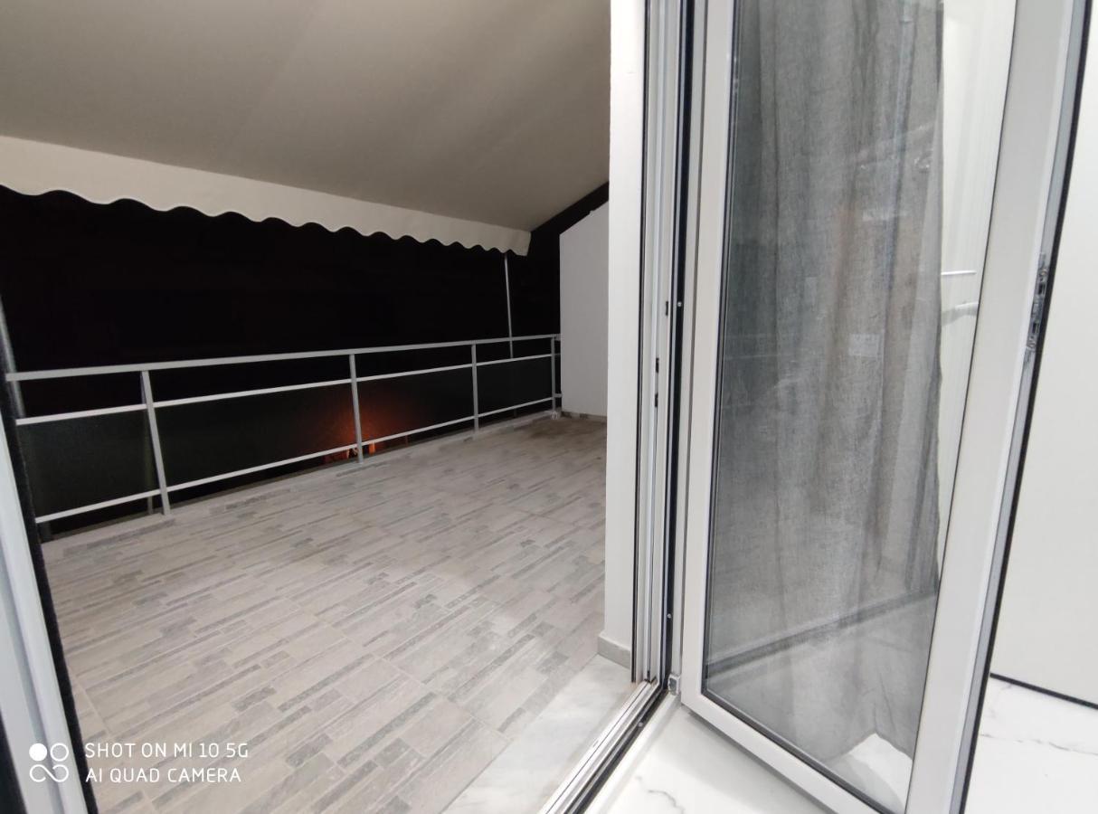 Modern With A Huge Terrace * Athens